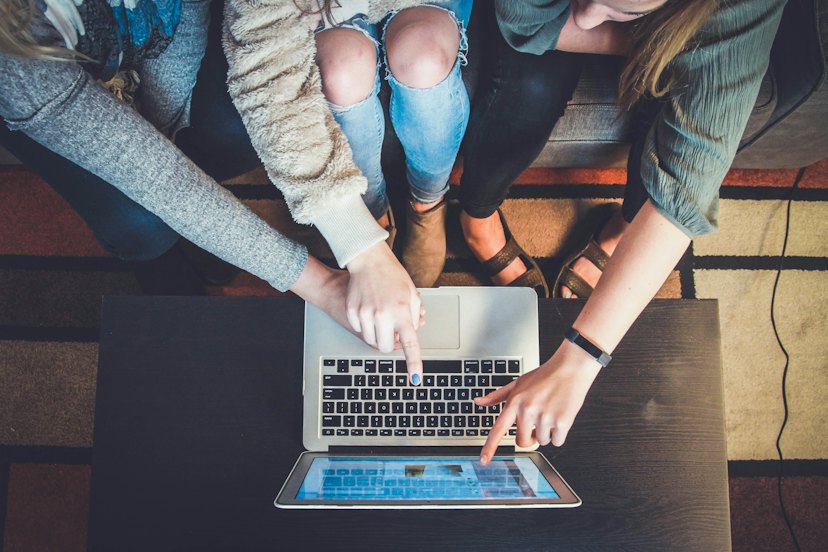Podcast Newsletter Examples: 5 Formats That Actually Work